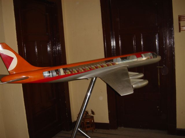 Verkaufe Modellflugzeug DC8, Einzelstück , handgefertigt - Modellbau Rc Modelle - Gusterath
