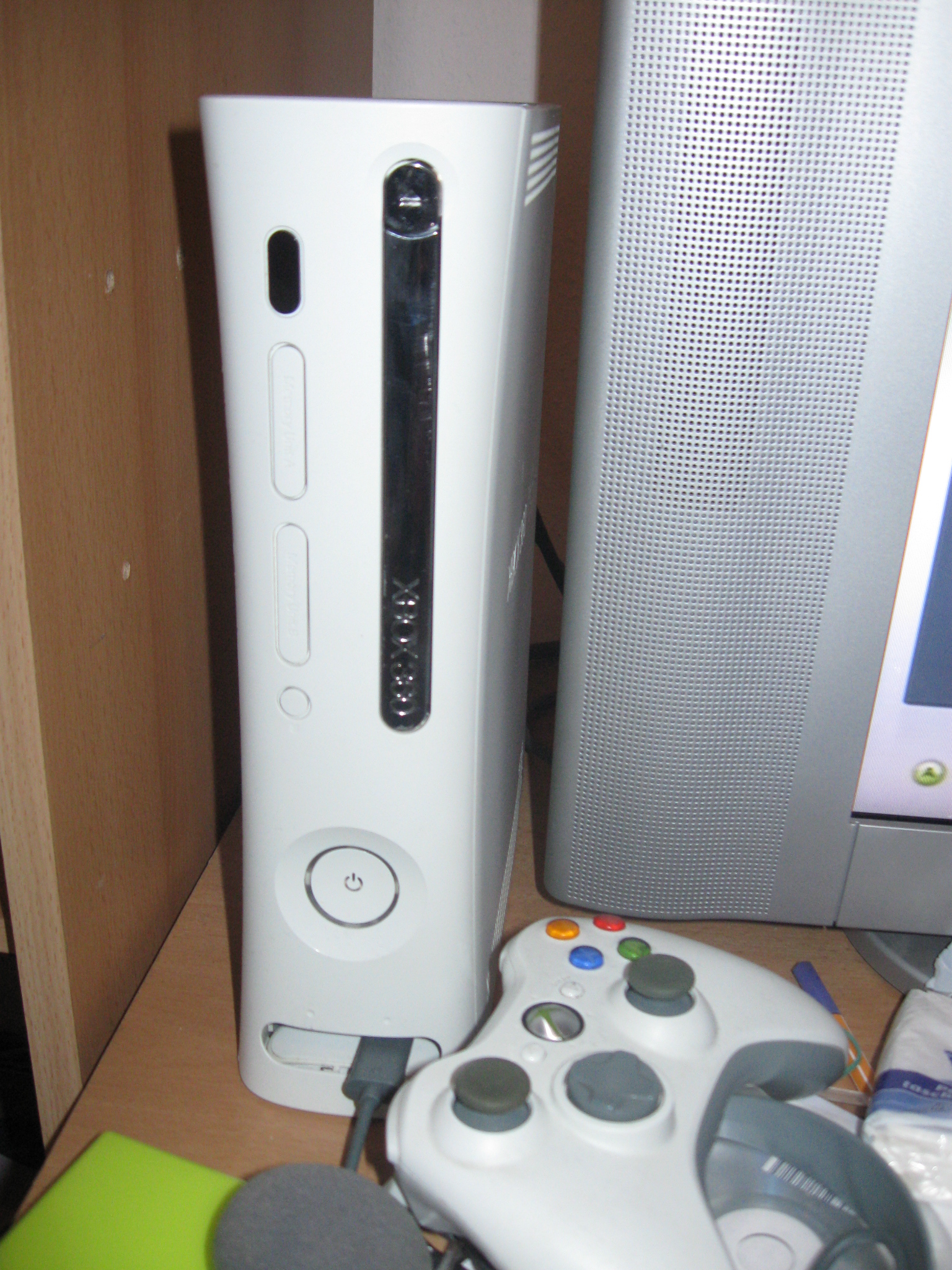 Verkaufe Xbox 360 mit viel Zubehör für 350 - Videospiele Konsolen - Berlin